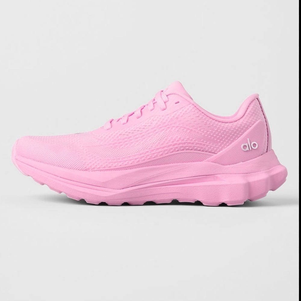 ALO Yoga Women’s- Alo Runner - Sweet Pink Size 10 - Picture 1 of 9